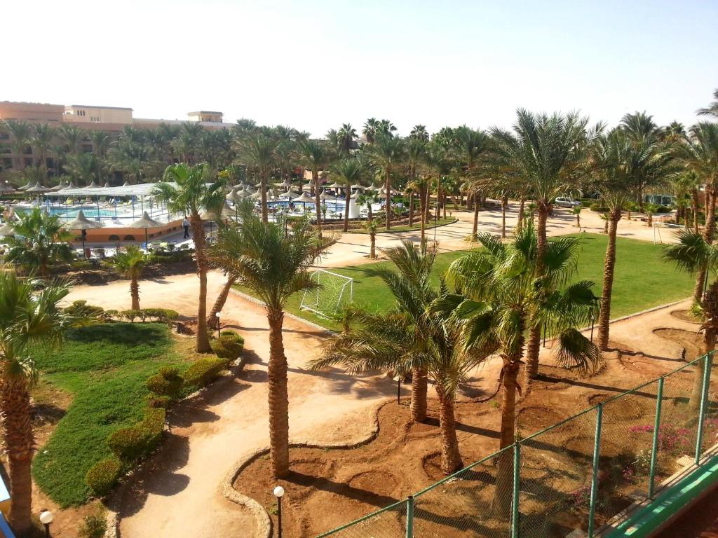 جفتون ازور 13